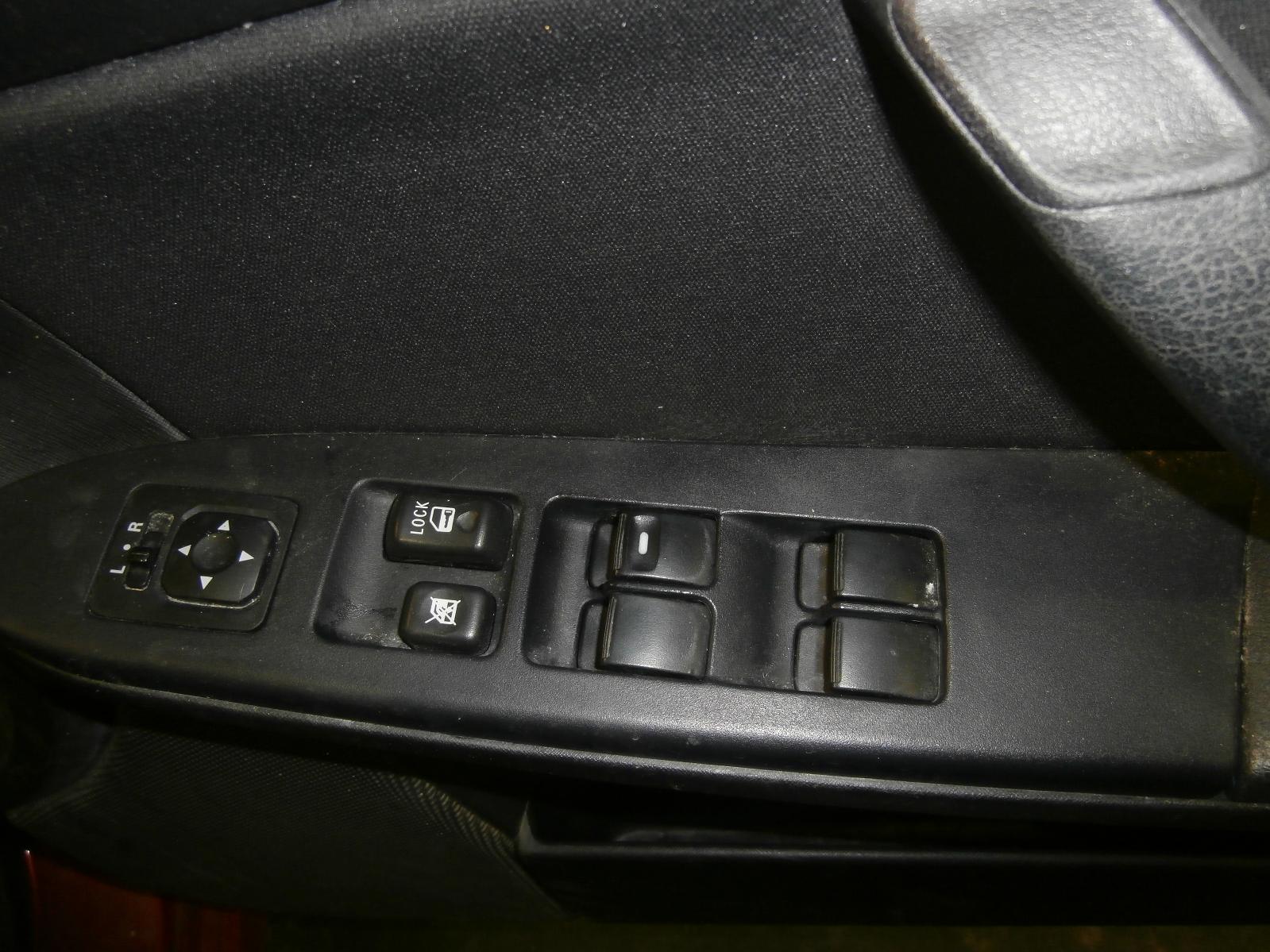 View Auto part Radio/Cd/Dvd/Sat/Tv Mitsubishi 380 2005