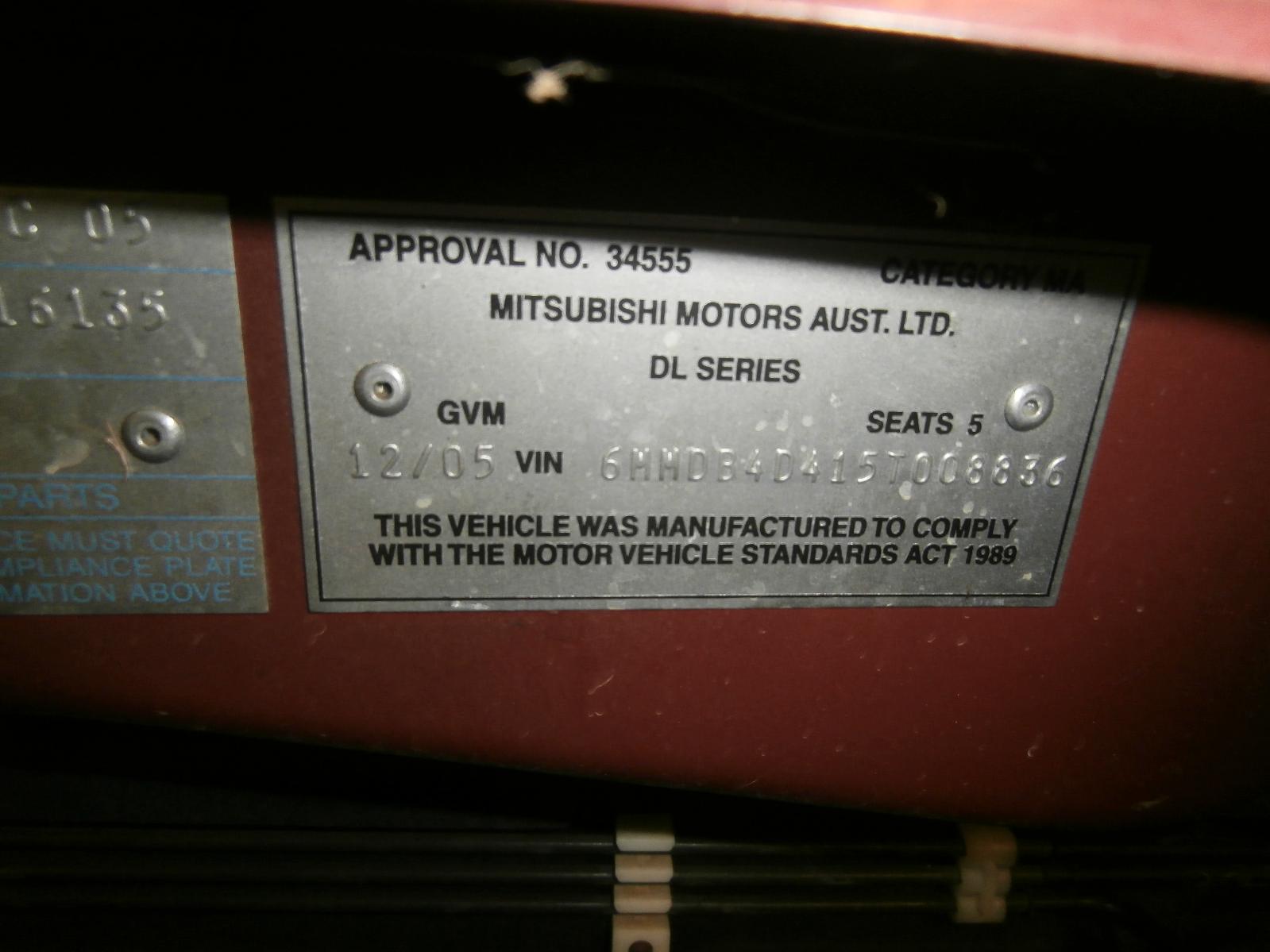View Auto part Radio/Cd/Dvd/Sat/Tv Mitsubishi 380 2005