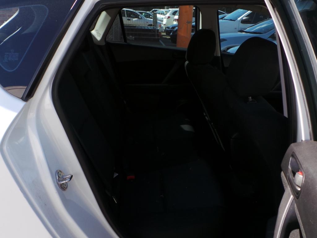 View Auto part Grille Mazda 3 2010