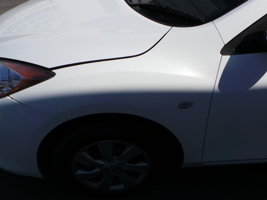 View Auto part Grille Mazda 3 2010