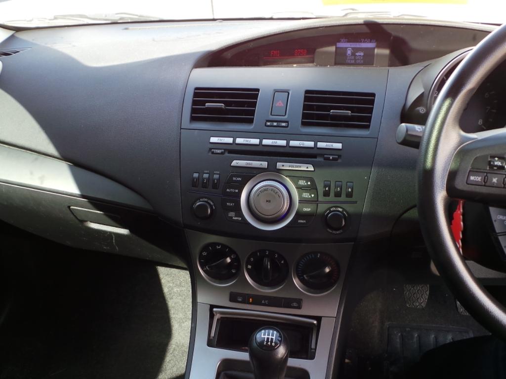 View Auto part Grille Mazda 3 2010