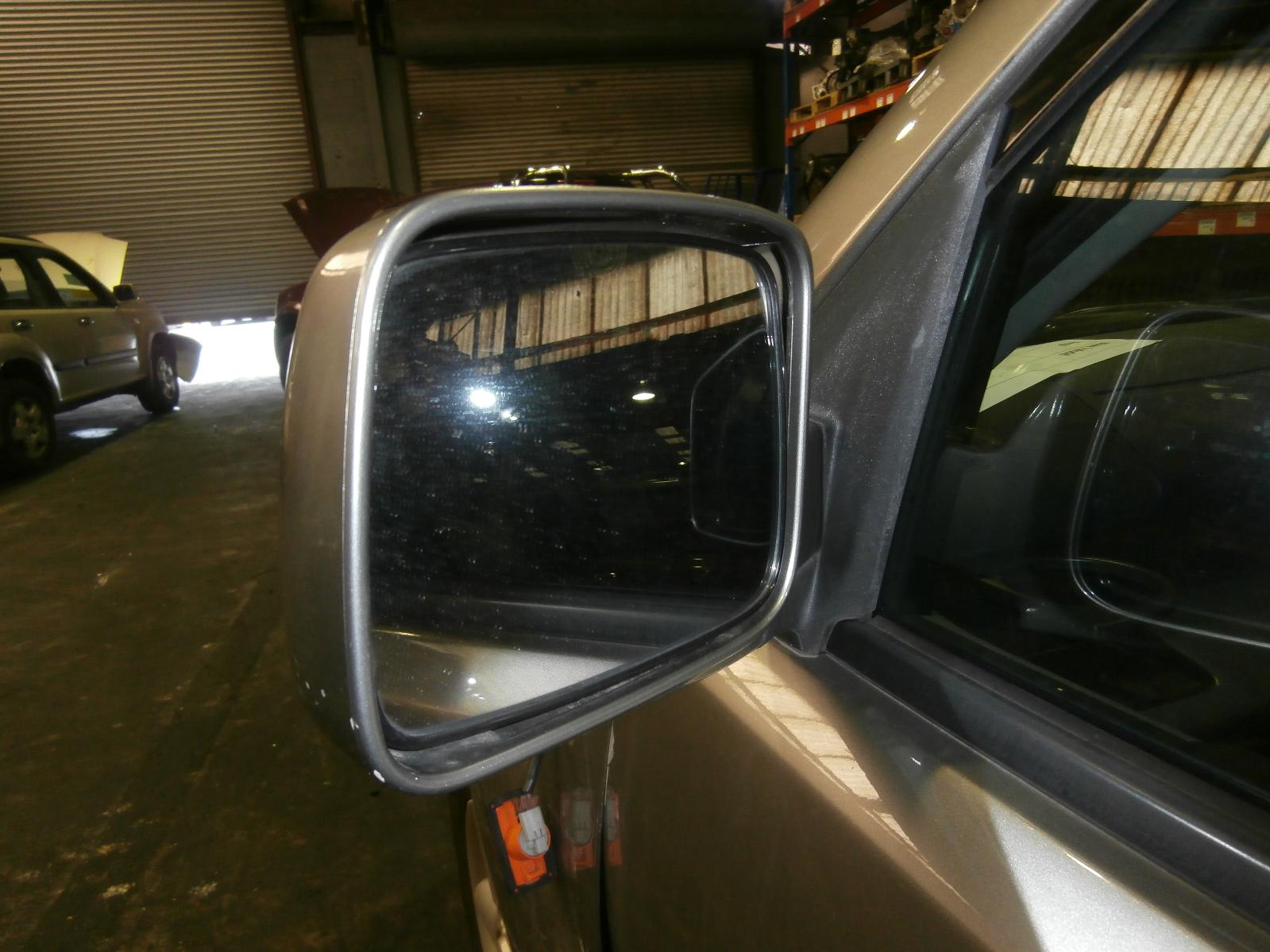 View Auto part R/Bar Bracket/Reinfo Nissan Xtrail 2002