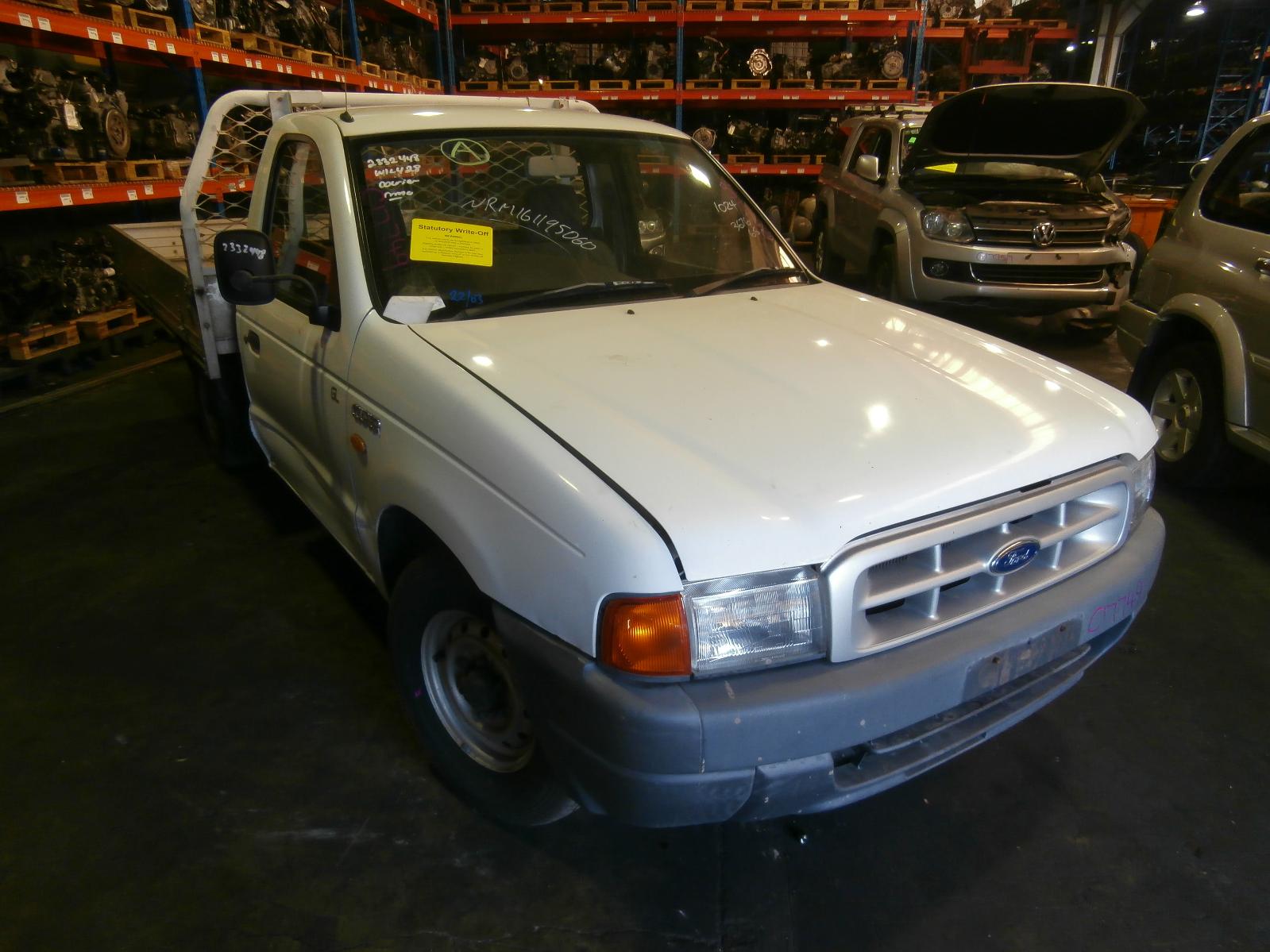 View Auto part Radio/Cd/Dvd/Sat/Tv Ford Courier 2001