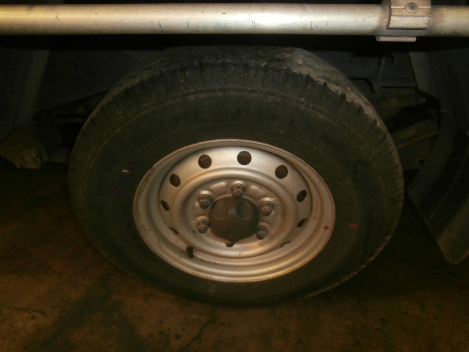 View Auto part Radio/Cd/Dvd/Sat/Tv Ford Courier 2001