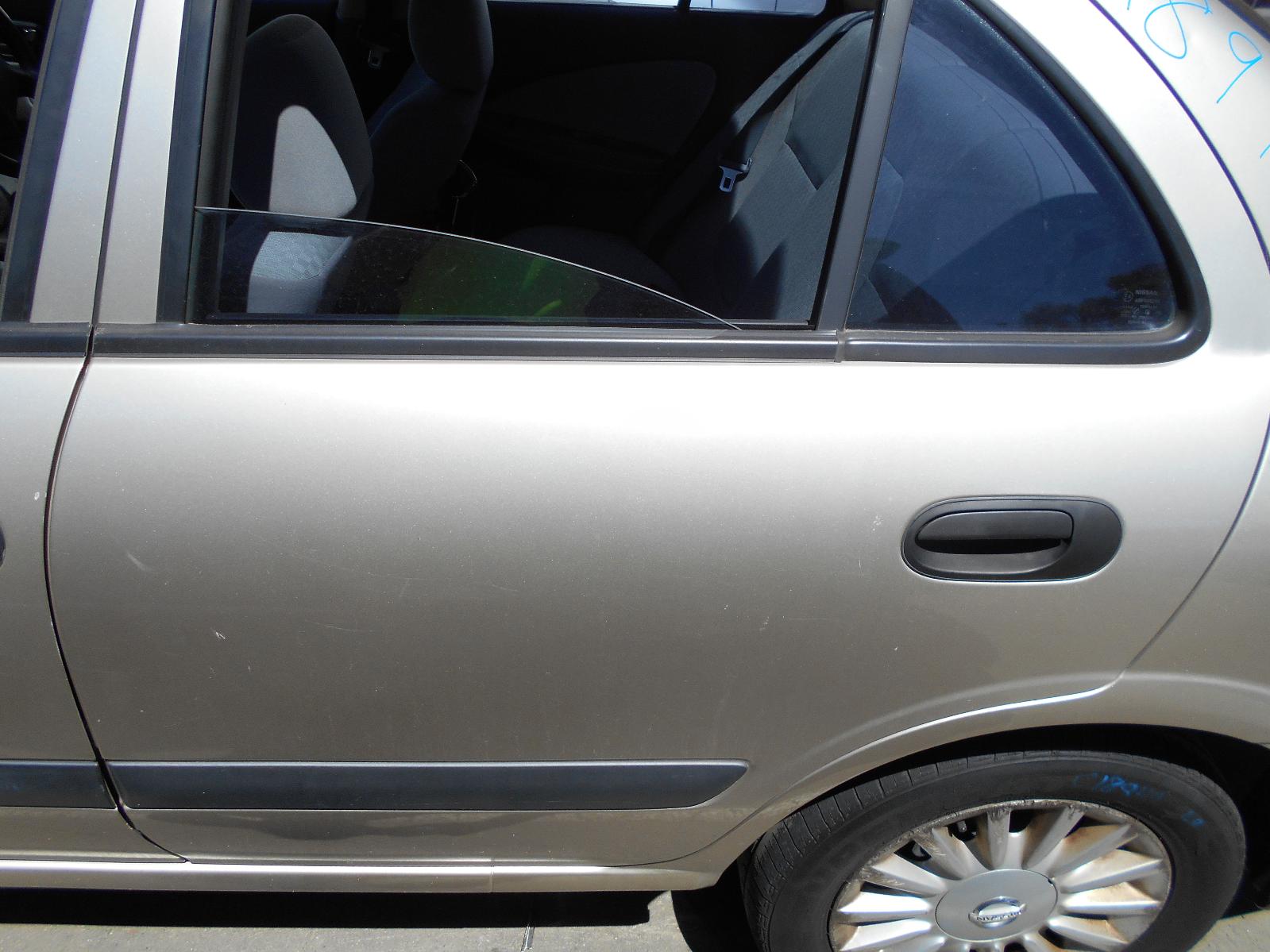 View Auto part Left Front Door Window Nissan Pulsar 2004