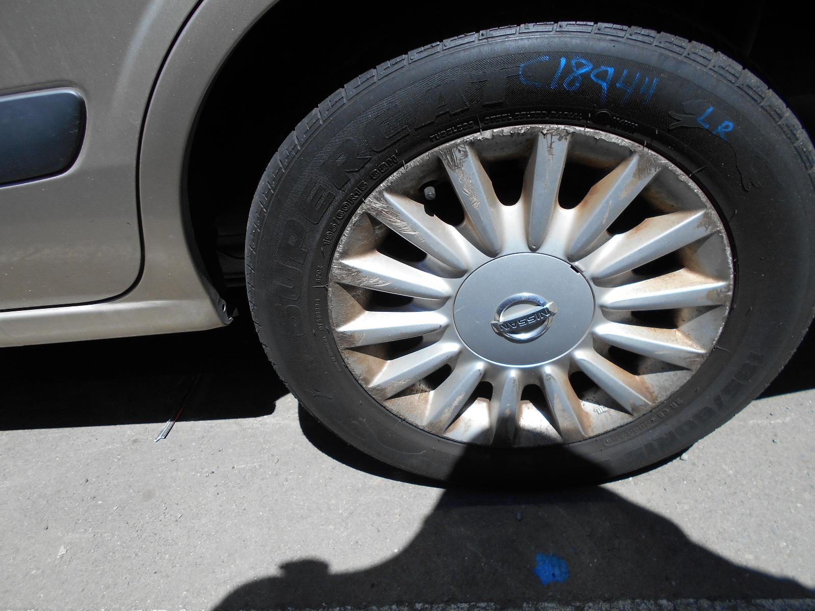 View Auto part Left Front Door Window Nissan Pulsar 2004