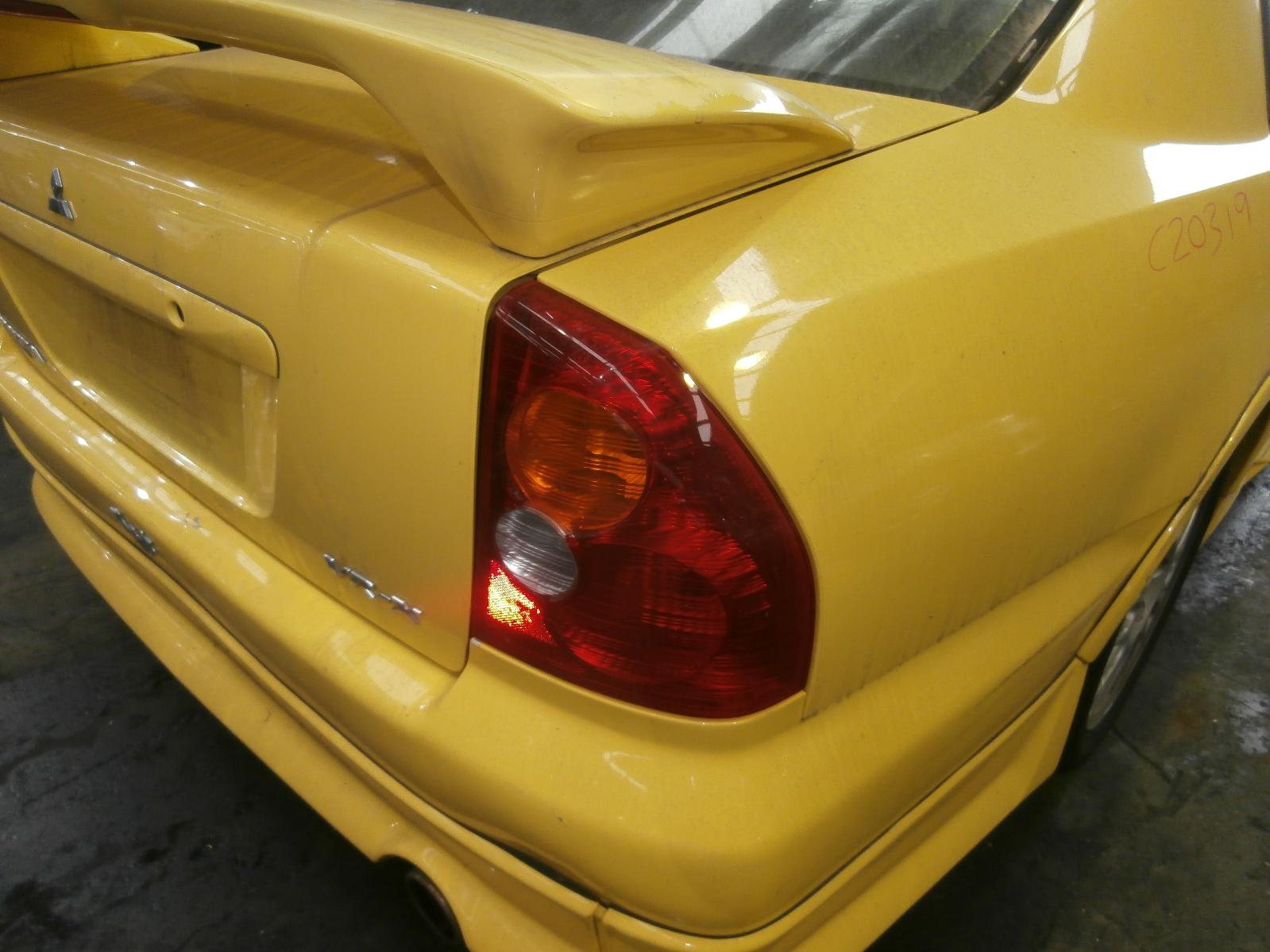 View Auto part Left Front Door Window Mitsubishi Magna 2002