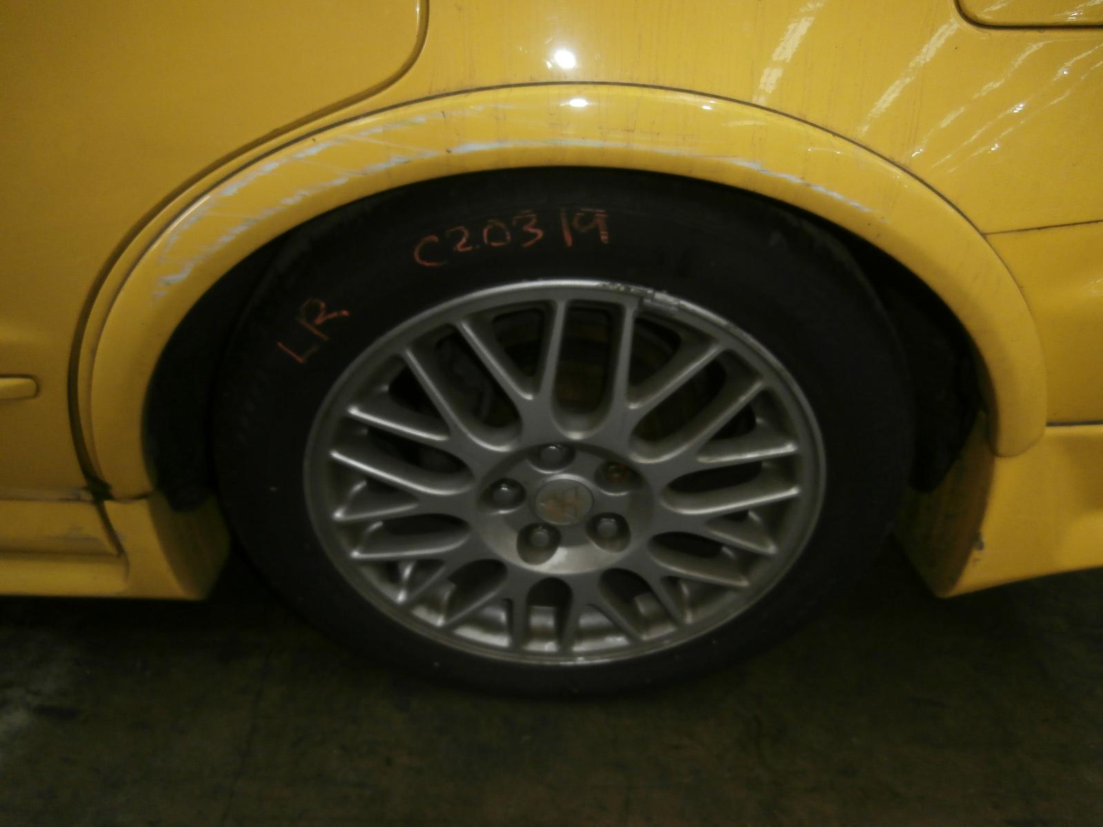 View Auto part Left Front Door Window Mitsubishi Magna 2002