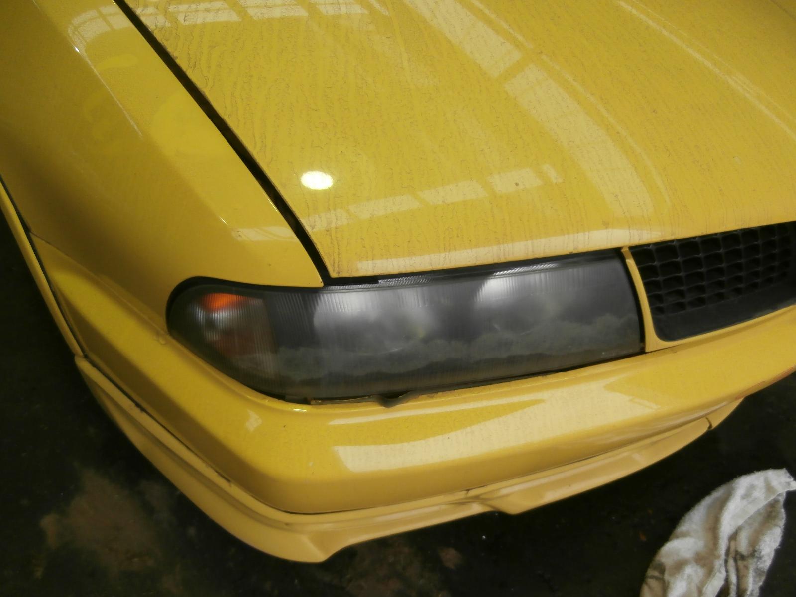 View Auto part Left Front Door Window Mitsubishi Magna 2002