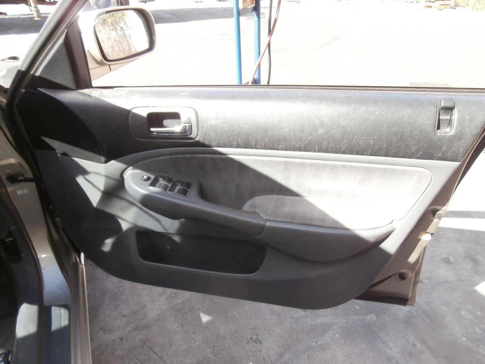 View Auto part Left Front Door Window Honda Civic 2005