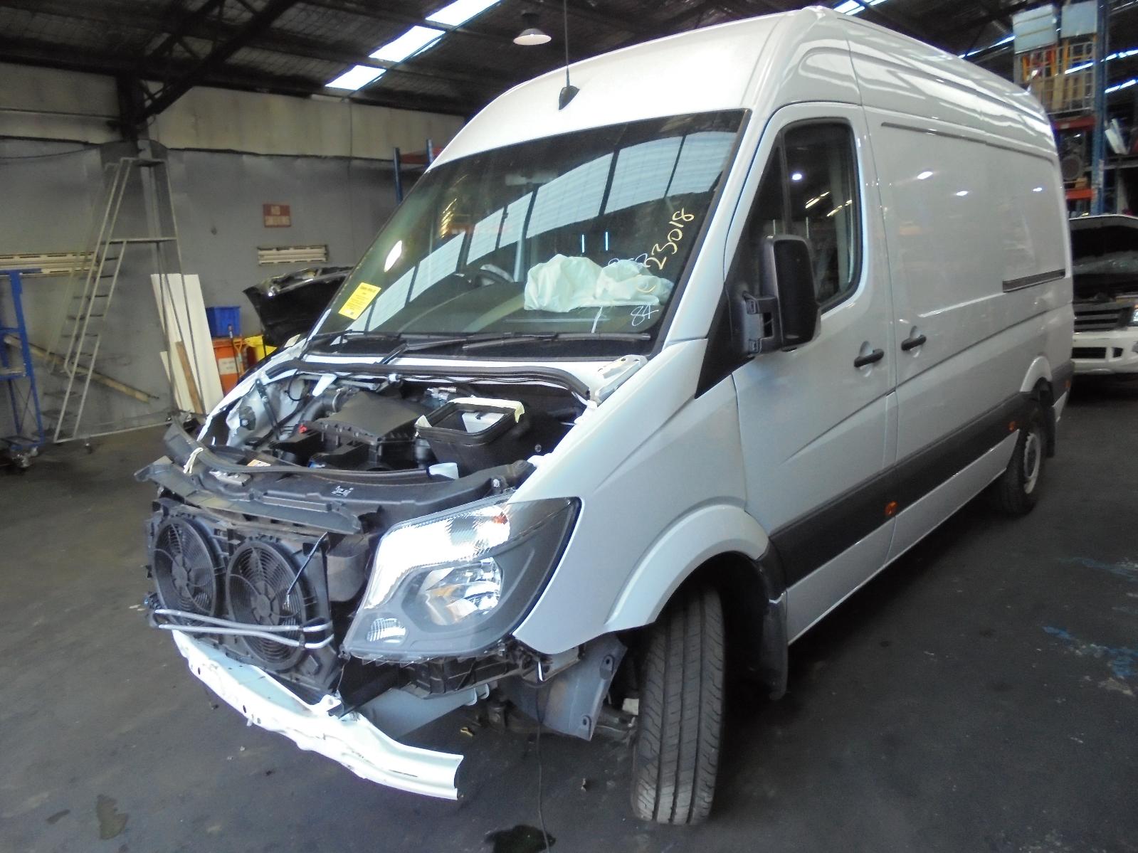 View Auto part Left Front Window Reg/Motor Mercedes Sprinter 2017