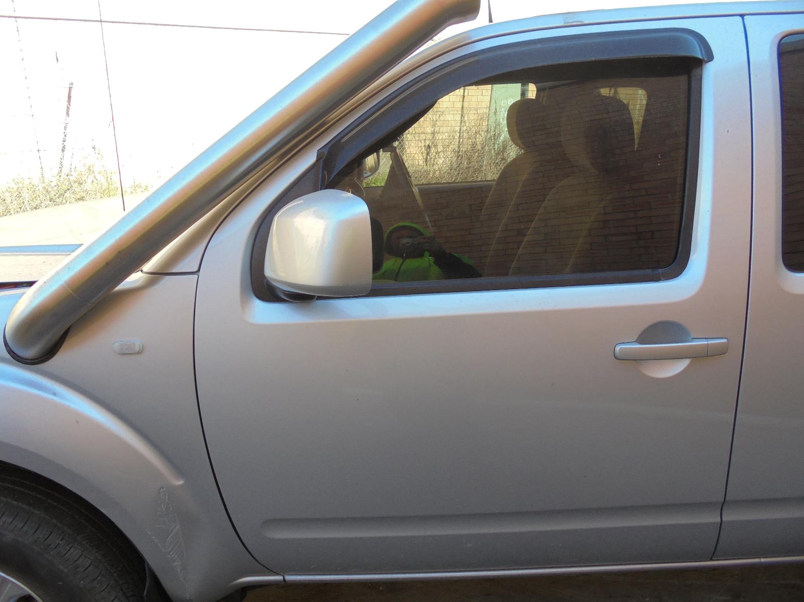 View Auto part Fuse Box Nissan Navara 2011