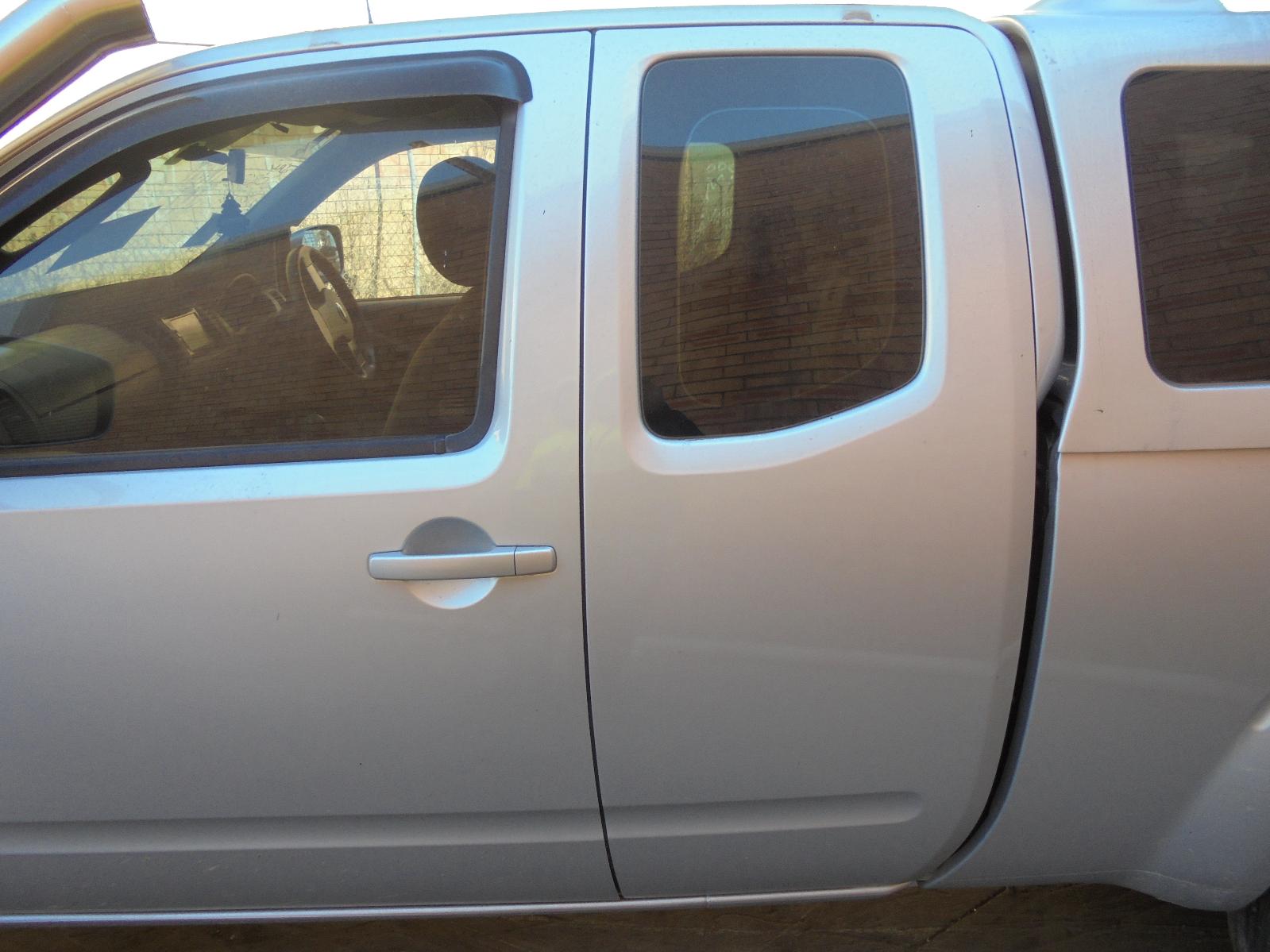 View Auto part Fuse Box Nissan Navara 2011