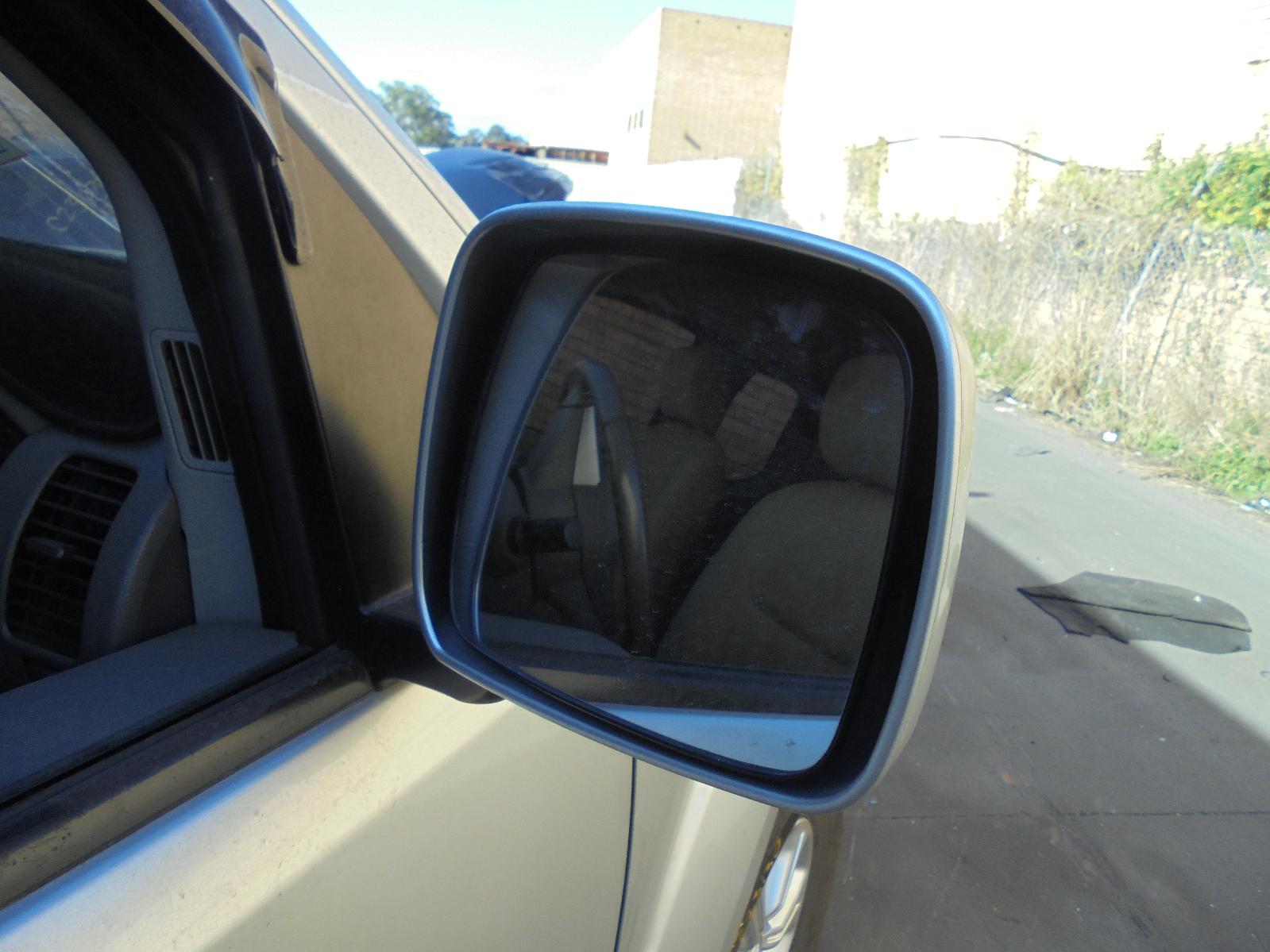 View Auto part Fuse Box Nissan Navara 2011