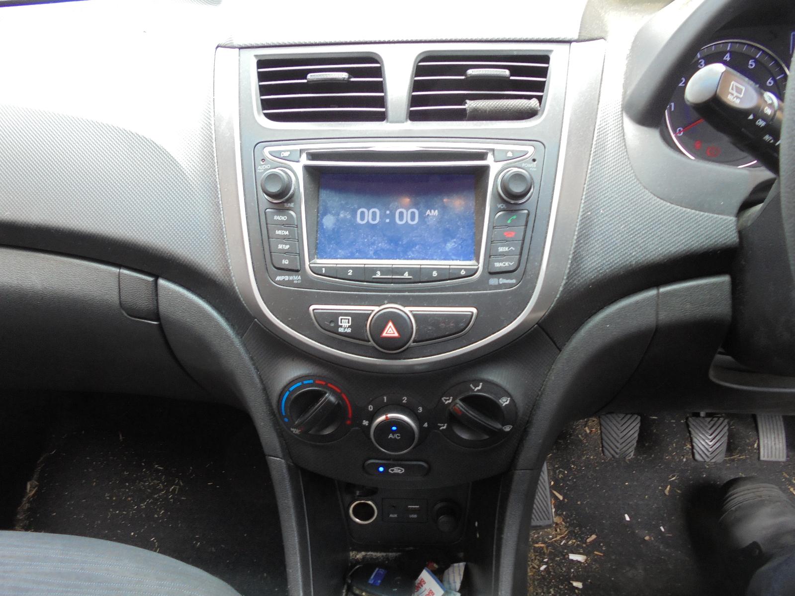 Trans/Gearbox Accent Hyundai 2015