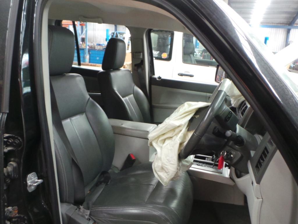 View Auto part Rear Garnish Jeep Cherokee 2008