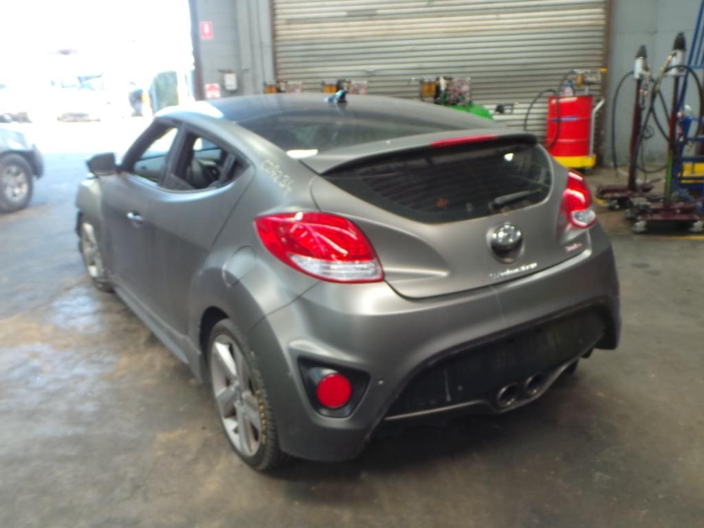 Left Rear Door Window Veloster Hyundai 2013