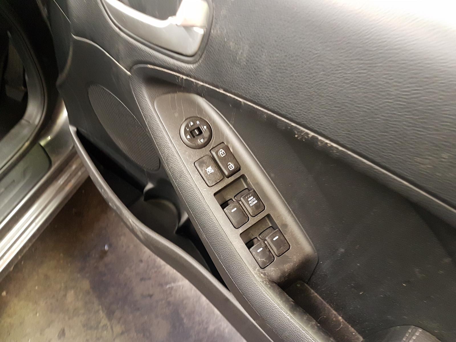 View Auto part Instrument Cluster Kia Cerato 2015
