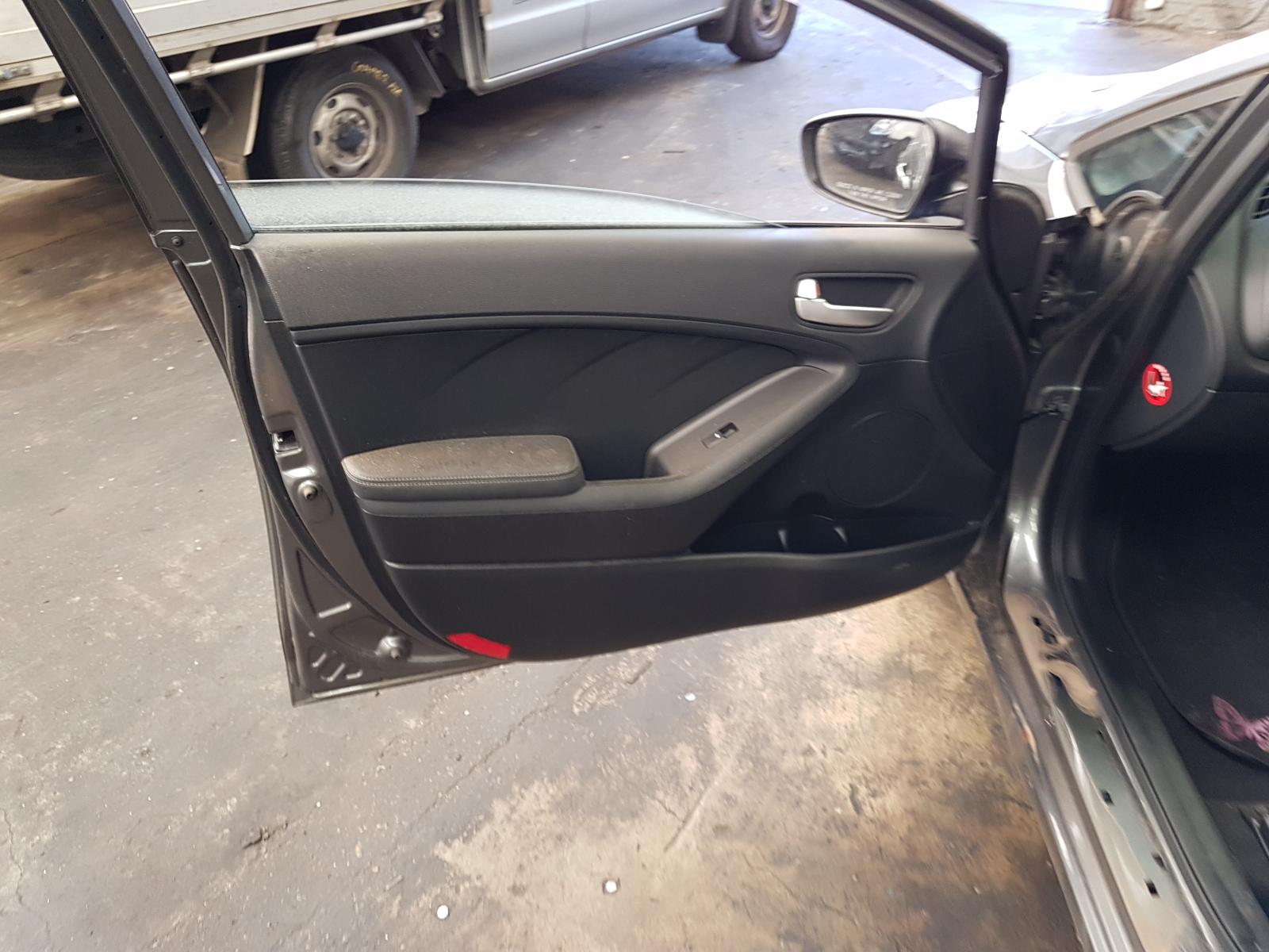 View Auto part Instrument Cluster Kia Cerato 2015