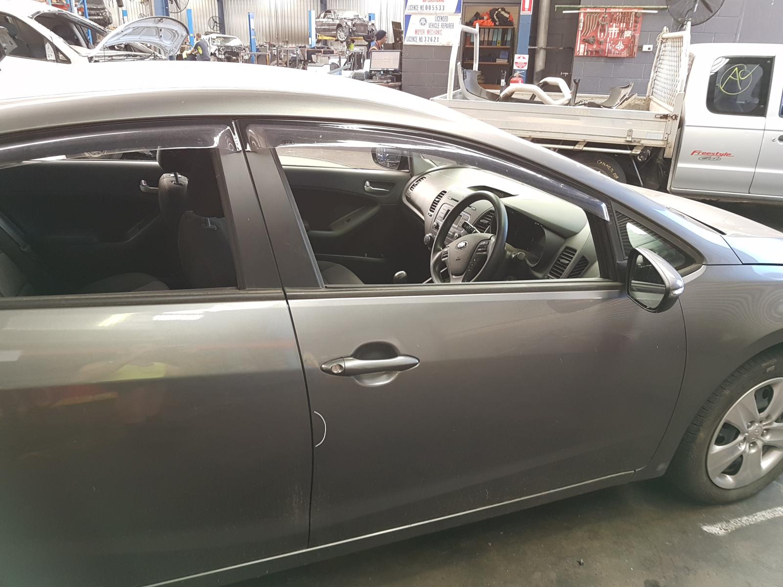 View Auto part Instrument Cluster Kia Cerato 2015