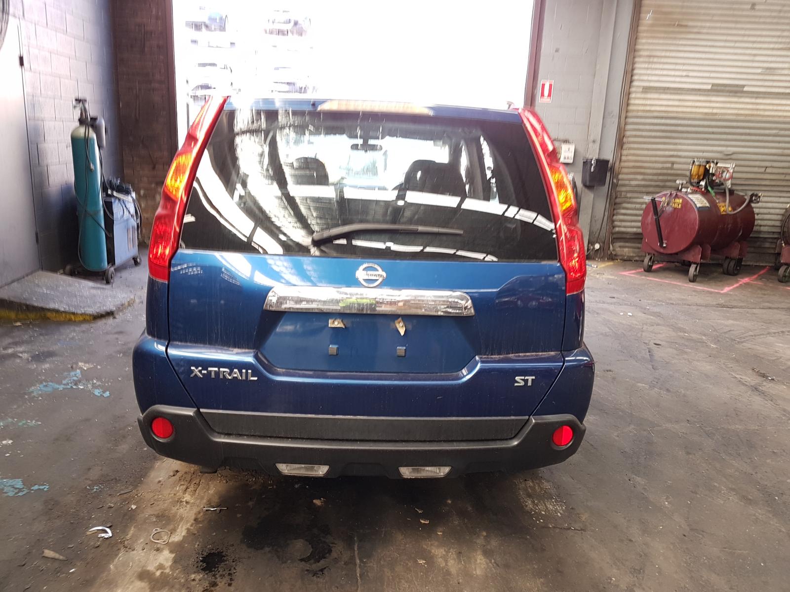 2009 Nissan Xtrail Right Guard Liner View Auto part Right Guard Liner Nissan Xtrail 2009