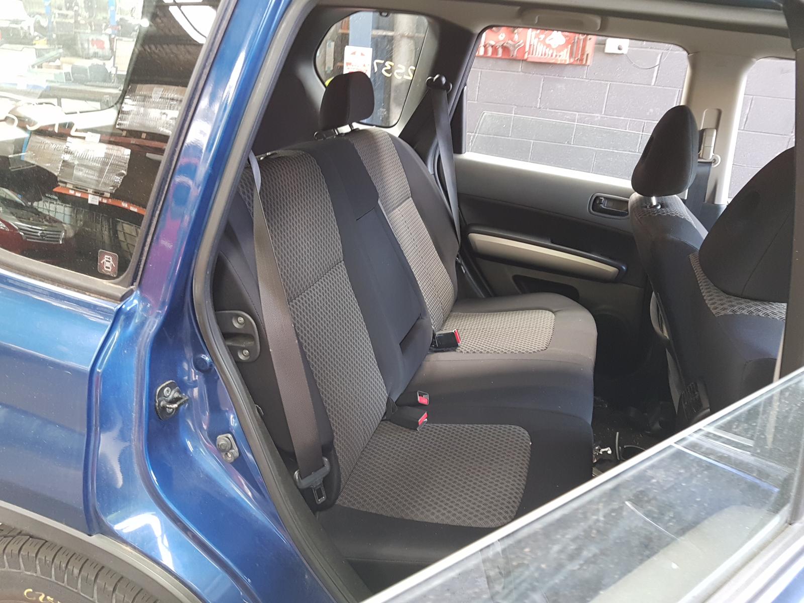 2009 Nissan Xtrail Right Guard Liner View Auto part Right Guard Liner Nissan Xtrail 2009