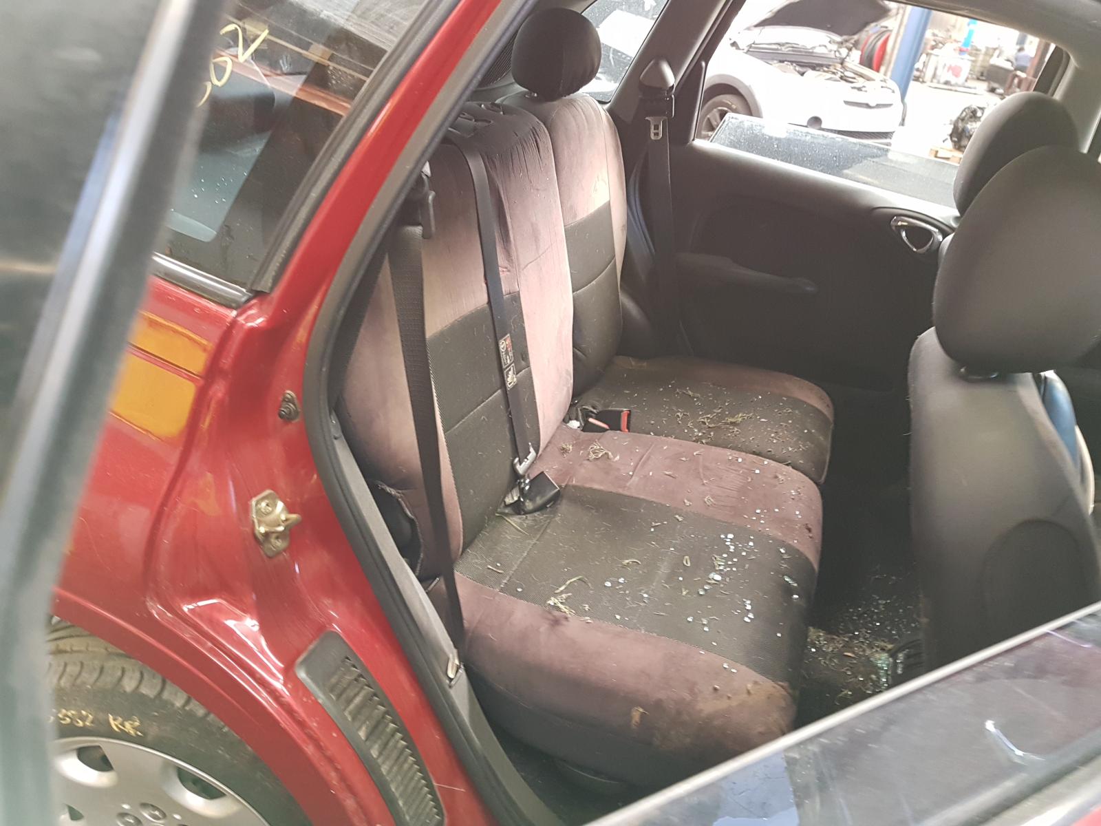 2004 Chrysler Pt Cruiser Left Front Door Window View Auto part Left Front Door Window Chrysler Pt Cruiser 2004