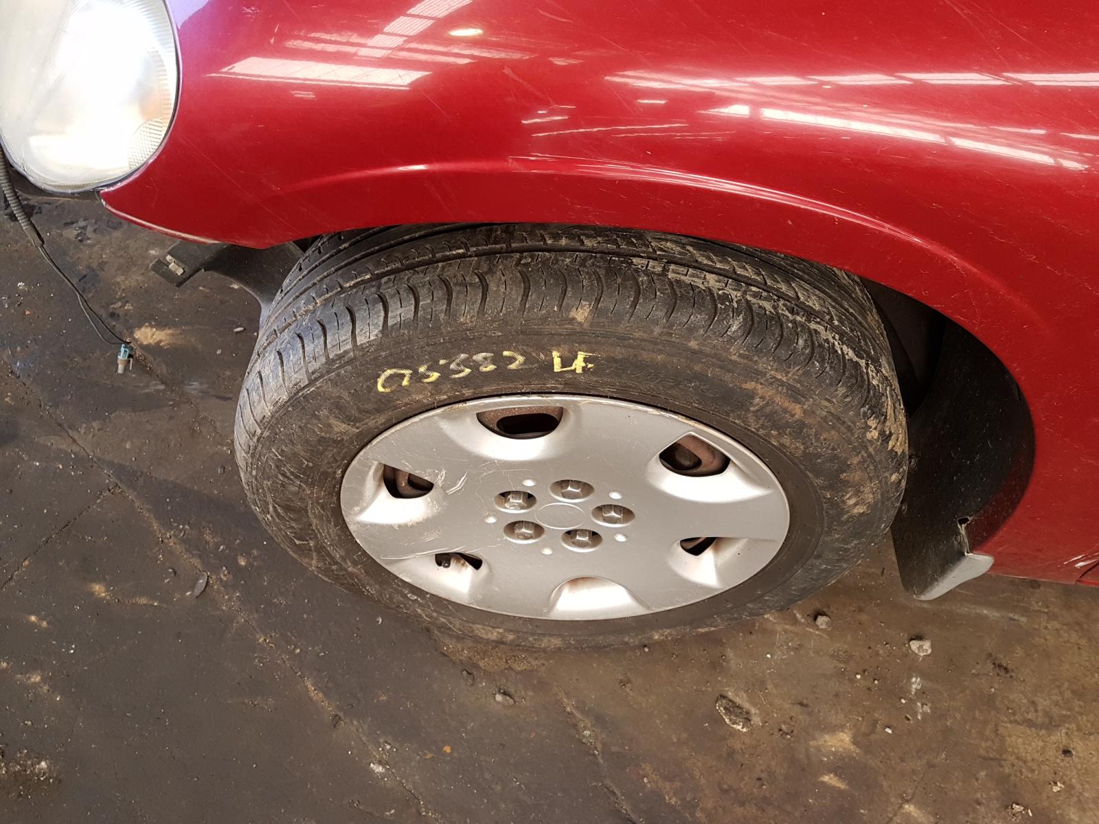 2004 Chrysler Pt Cruiser Left Front Door Window View Auto part Left Front Door Window Chrysler Pt Cruiser 2004