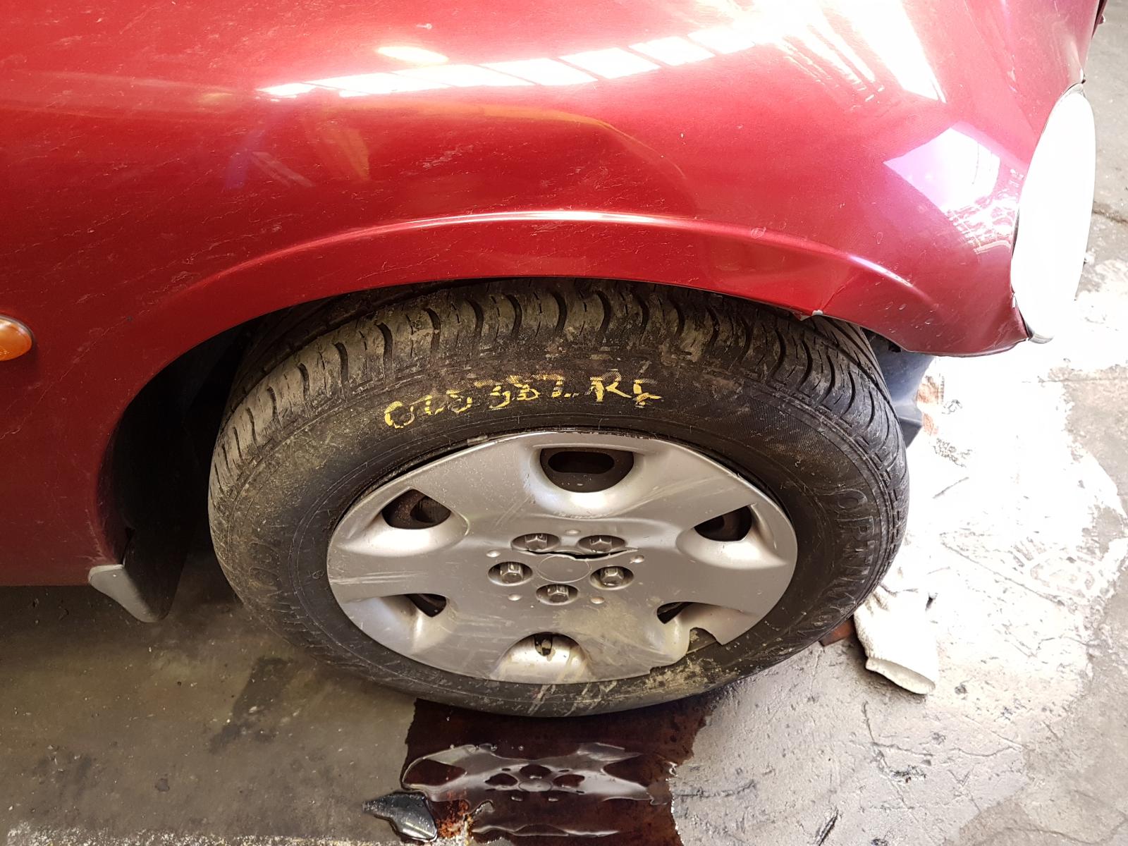 2004 Chrysler Pt Cruiser Left Front Door Window View Auto part Left Front Door Window Chrysler Pt Cruiser 2004