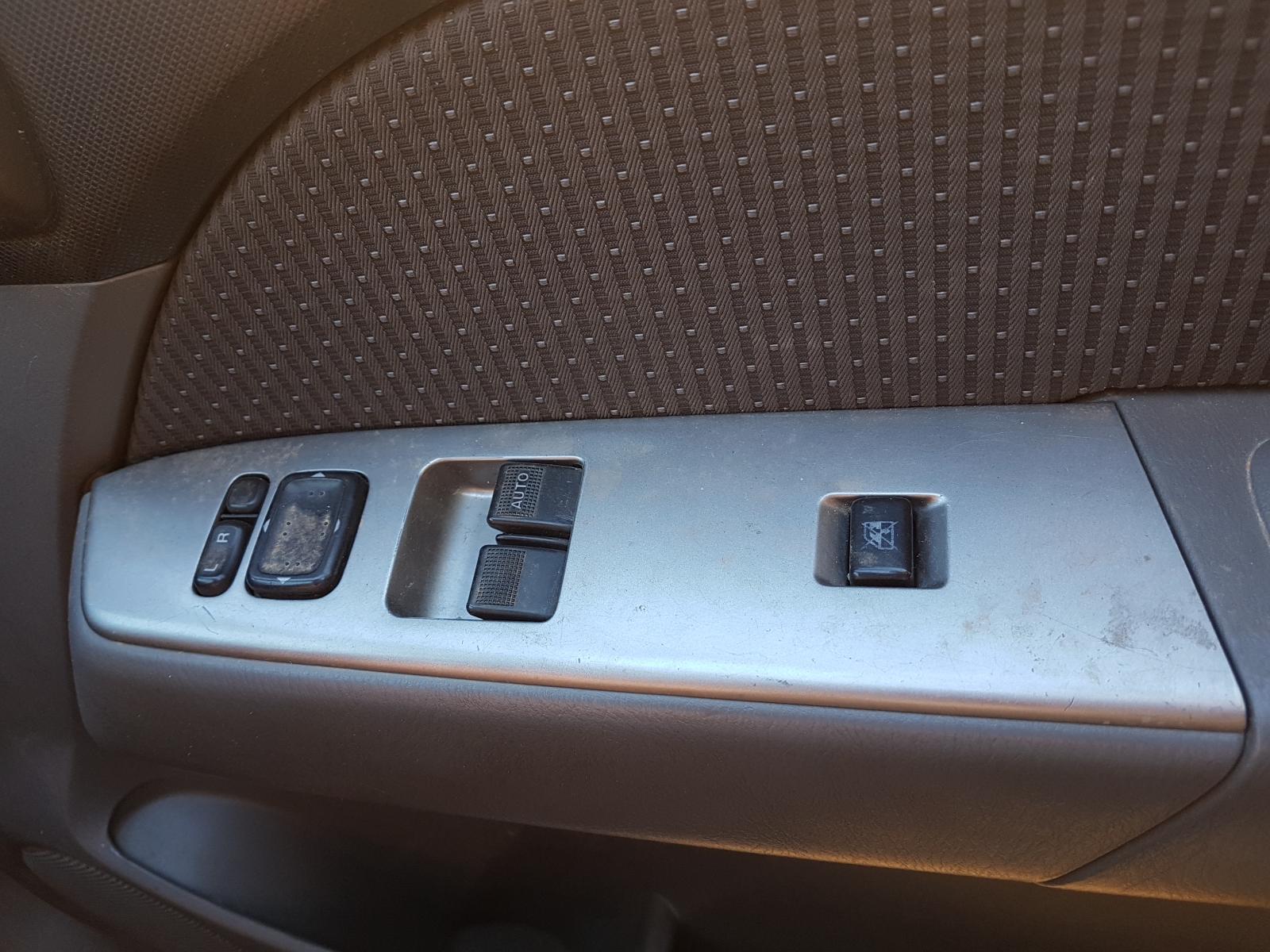 View Auto part Sunvisor Mazda Bt50 2009
