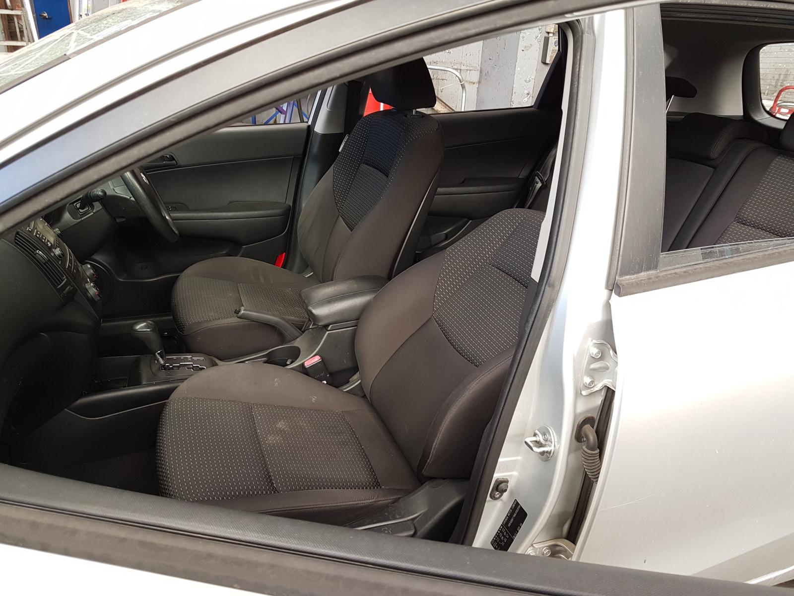View Auto part Left Guard Liner Hyundai I30 2009