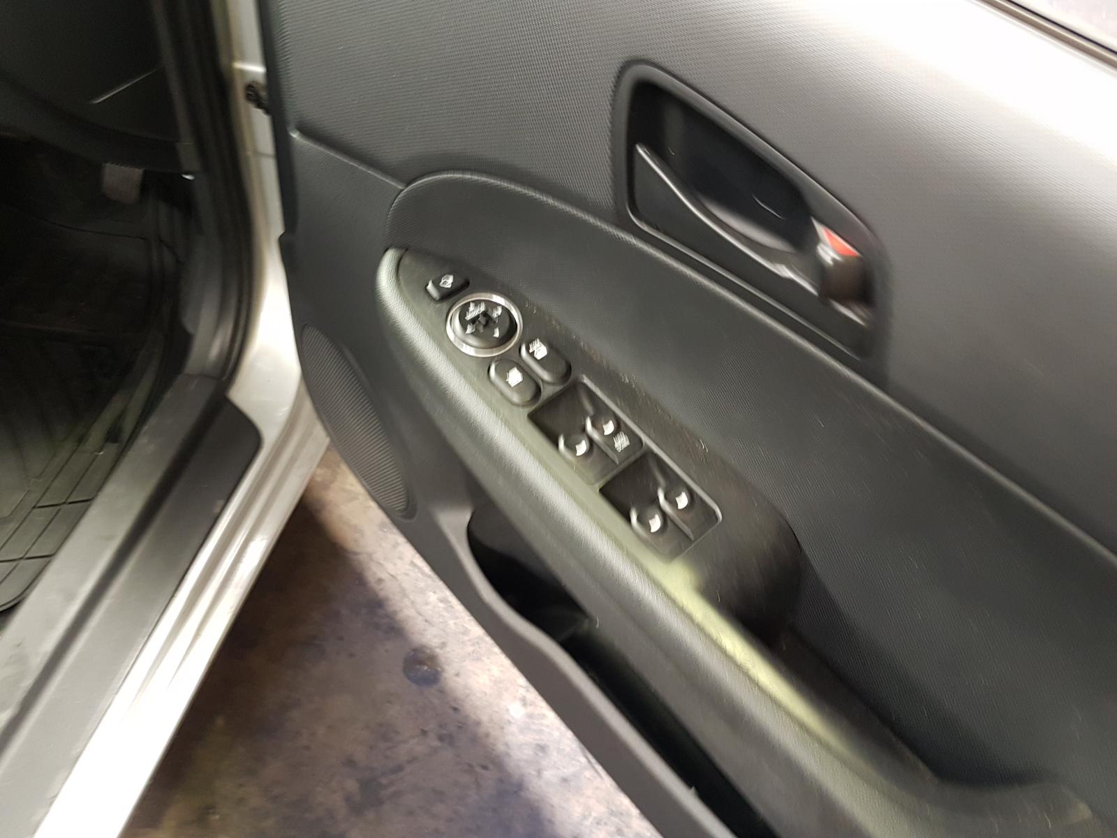 View Auto part Left Guard Liner Hyundai I30 2009