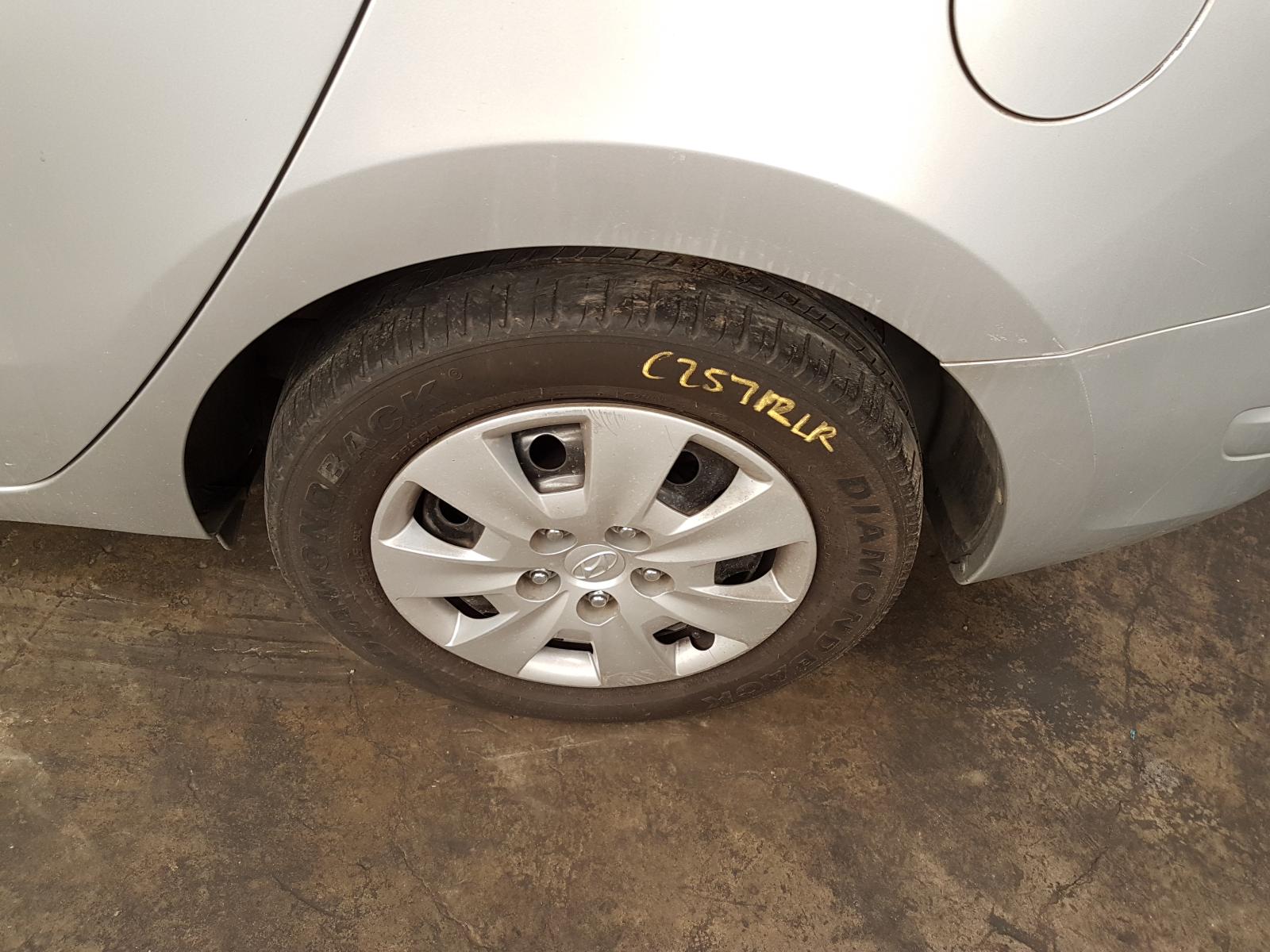 View Auto part Left Guard Liner Hyundai I30 2009