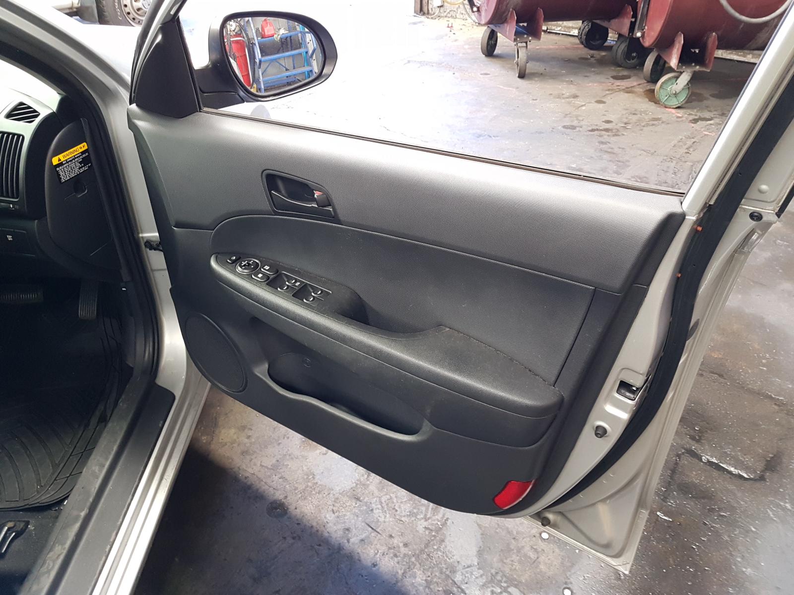 View Auto part Left Guard Liner Hyundai I30 2009