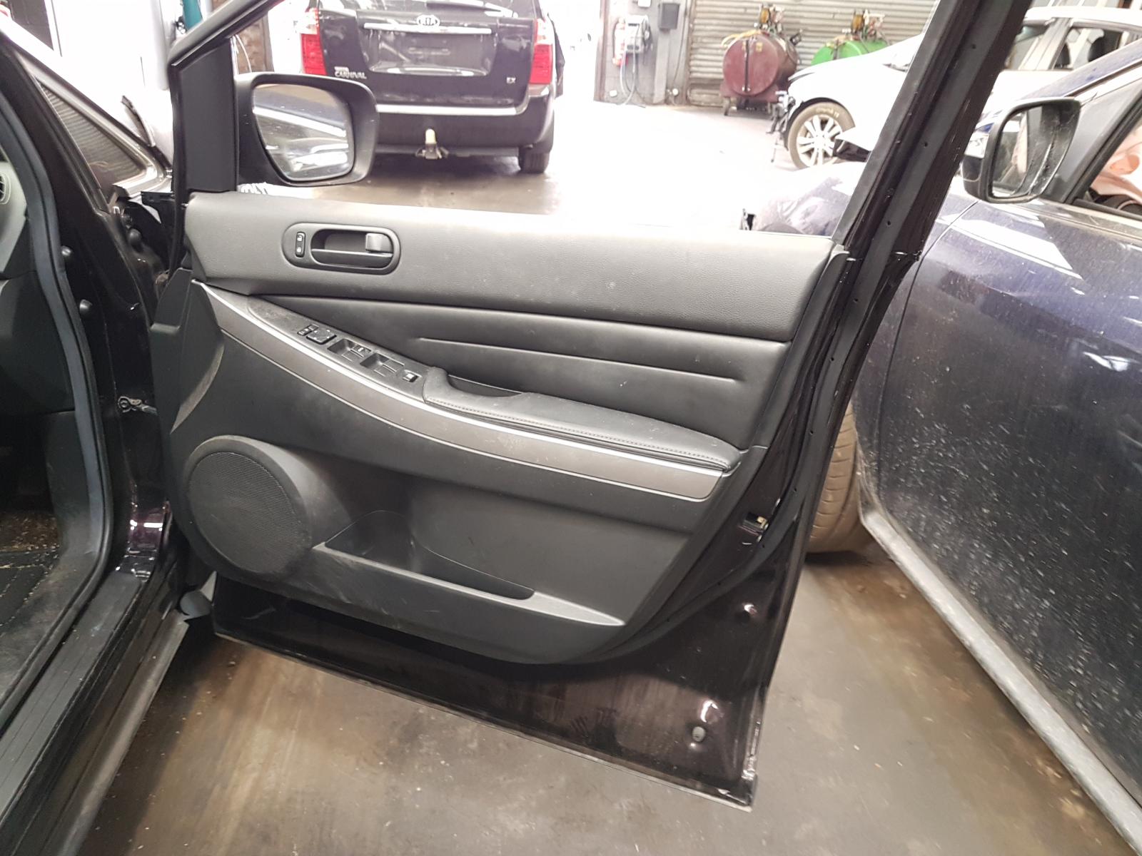 Right Rear Door Sliding Cx7 Mazda 2009