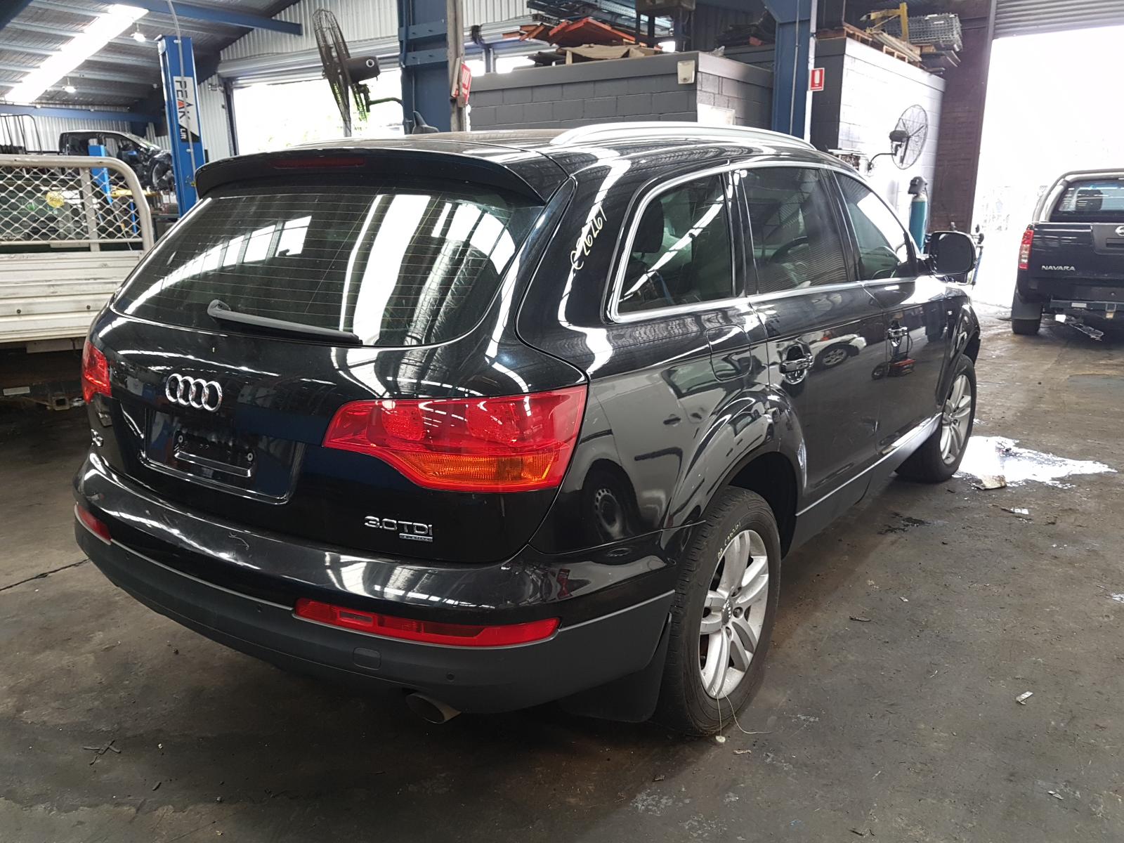 View Auto part Rear Spoiler Audi Q7 2008