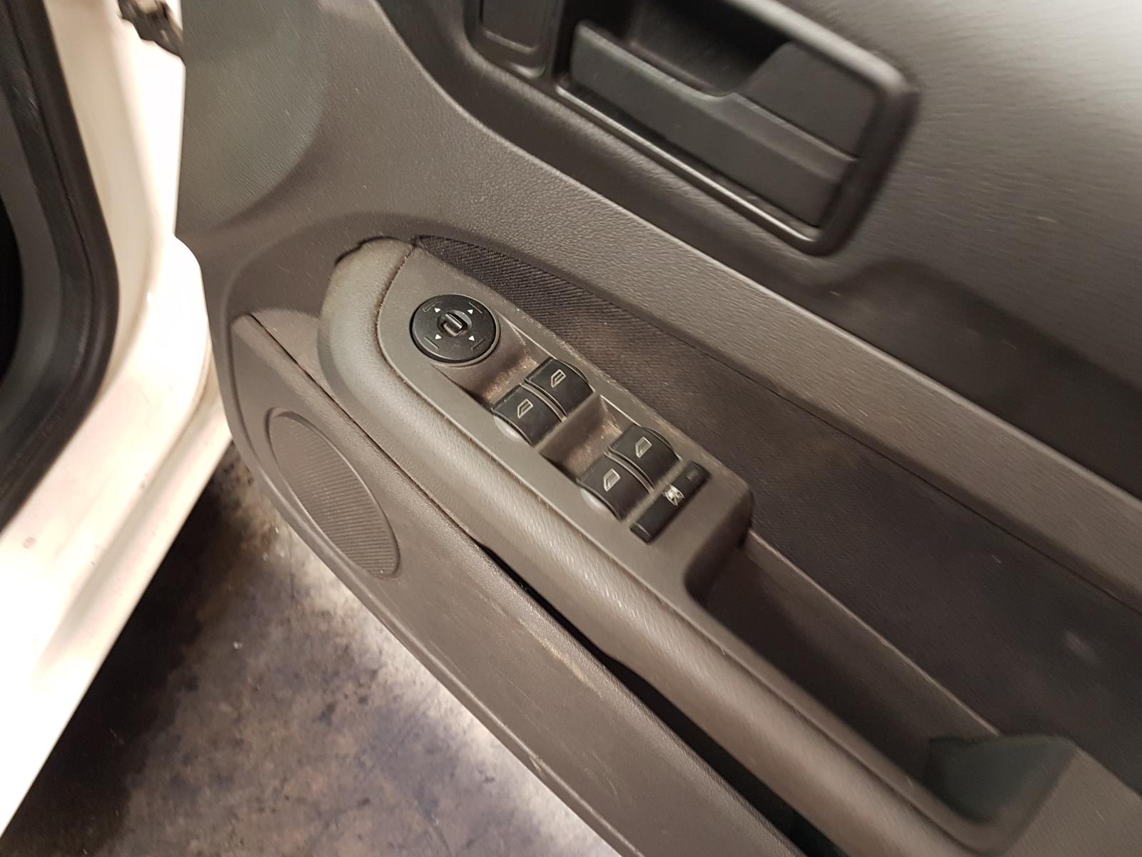 View Auto part Trans/Gearbox Ford Focus 2007
