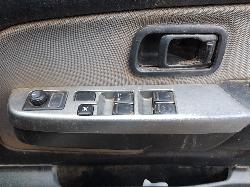 View Auto part Sunvisor Nissan Navara 2010