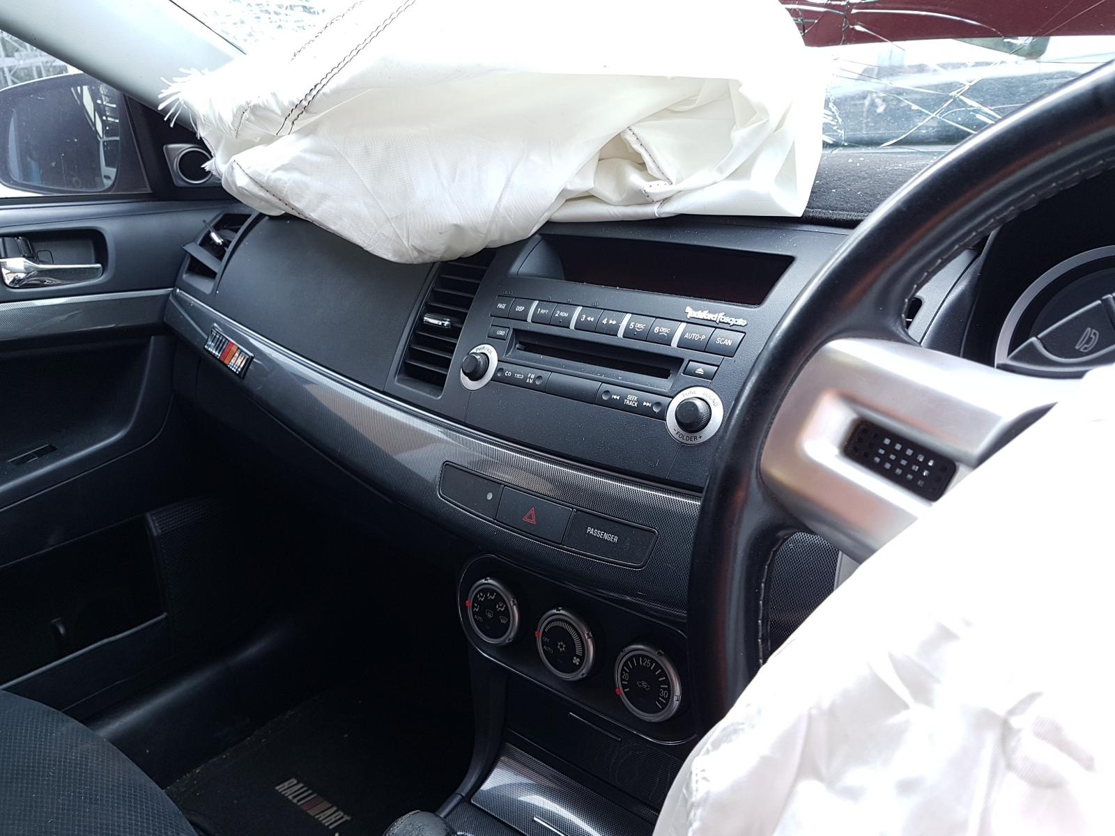 View Auto part Fuse Box Mitsubishi Lancer 2008