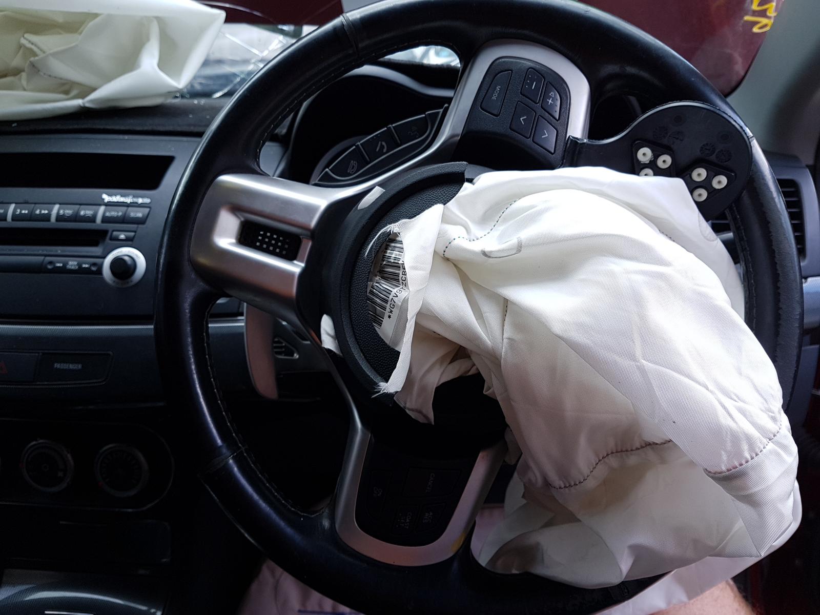 View Auto part Fuse Box Mitsubishi Lancer 2008