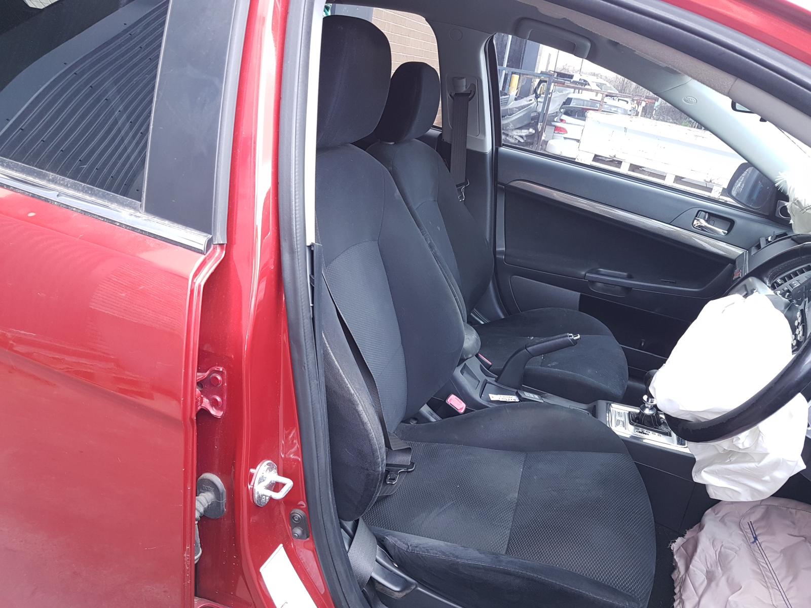 View Auto part Fuse Box Mitsubishi Lancer 2008