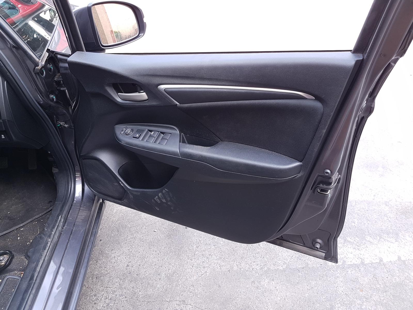 View Auto part Fuse Box Honda Jazz 2018