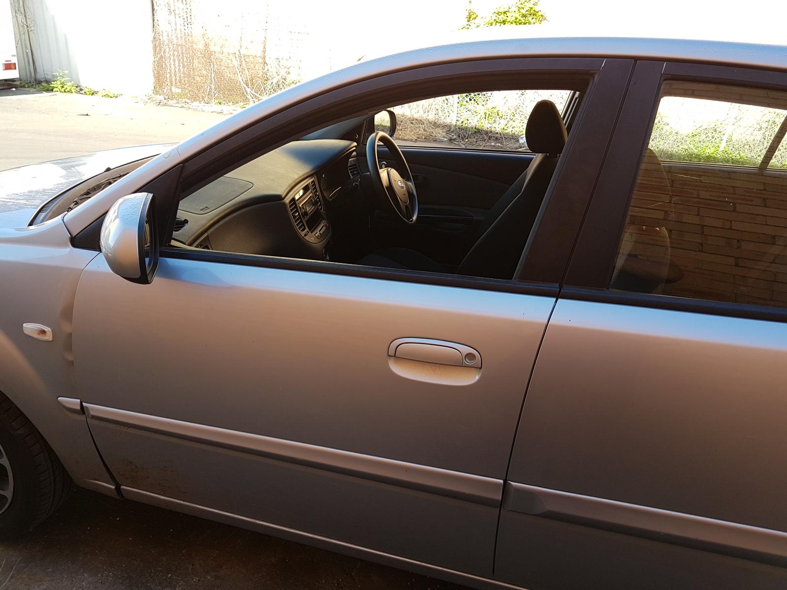 View Auto part Sunvisor Kia Rio 2009