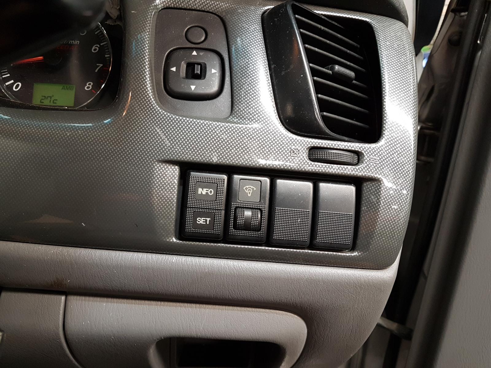 View Auto part R/Bar Bracket/Reinfo Mazda Mpv 2005