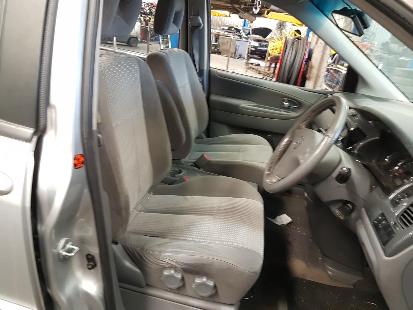 View Auto part R/Bar Bracket/Reinfo Mazda Mpv 2005