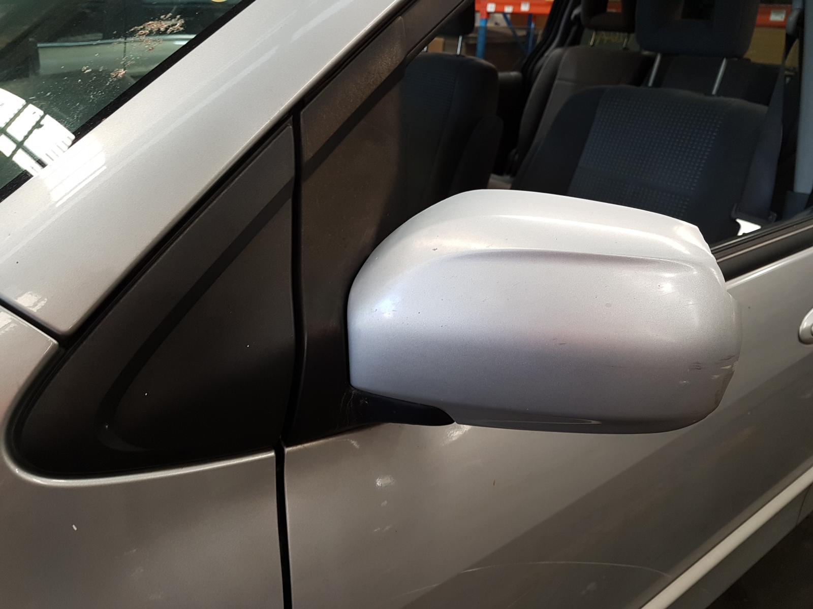 View Auto part R/Bar Bracket/Reinfo Mazda Mpv 2005