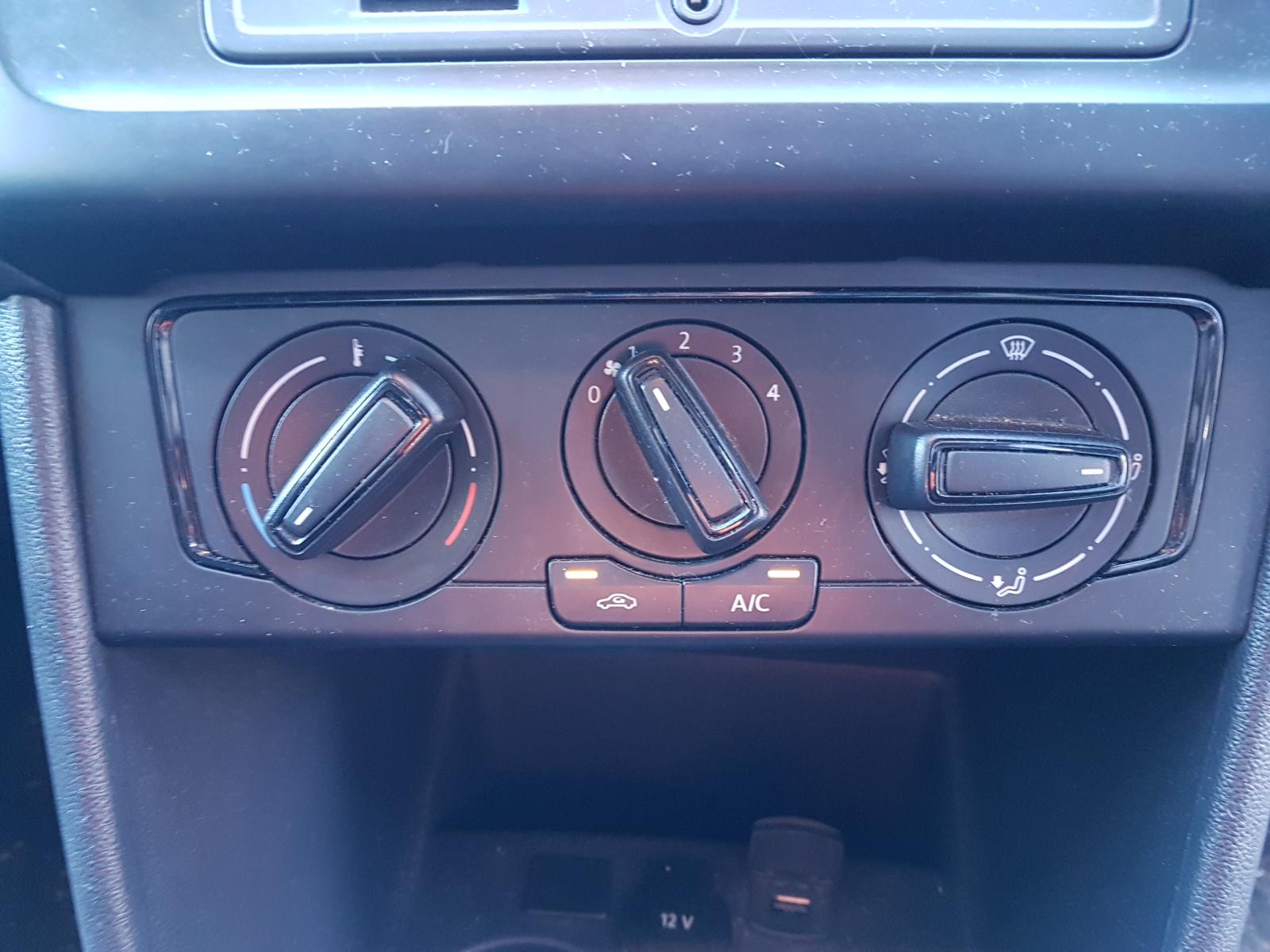 View Auto part Airbag Module/Sensor Volkswagen Polo 2014