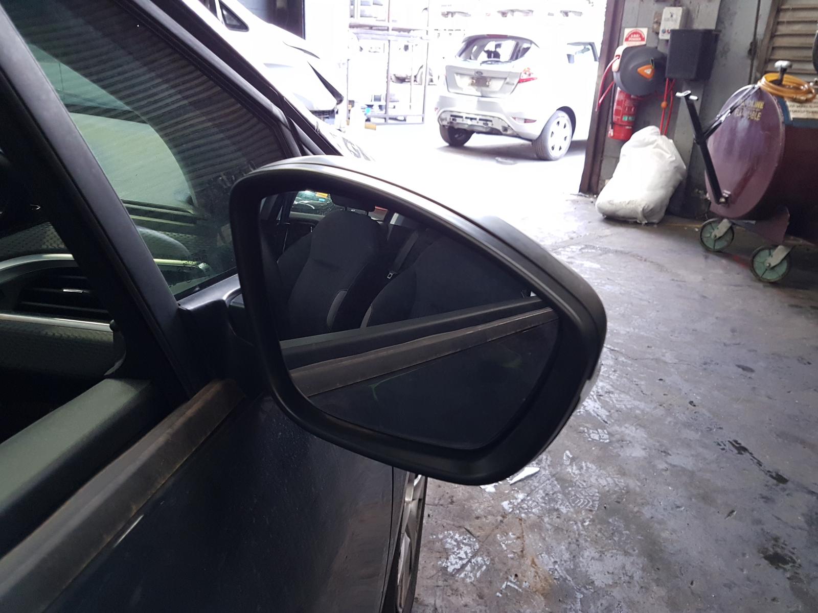 2015 Peugeot 208 Starter View Auto part Starter Peugeot 208 2015