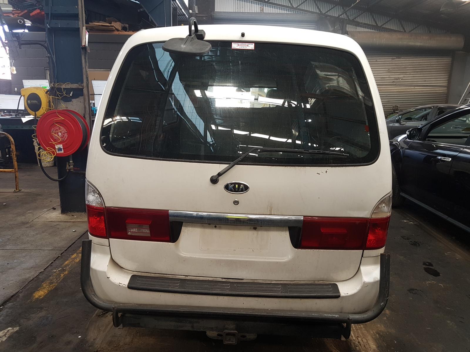 View Auto part Steering Pump Kia Pregio 2005