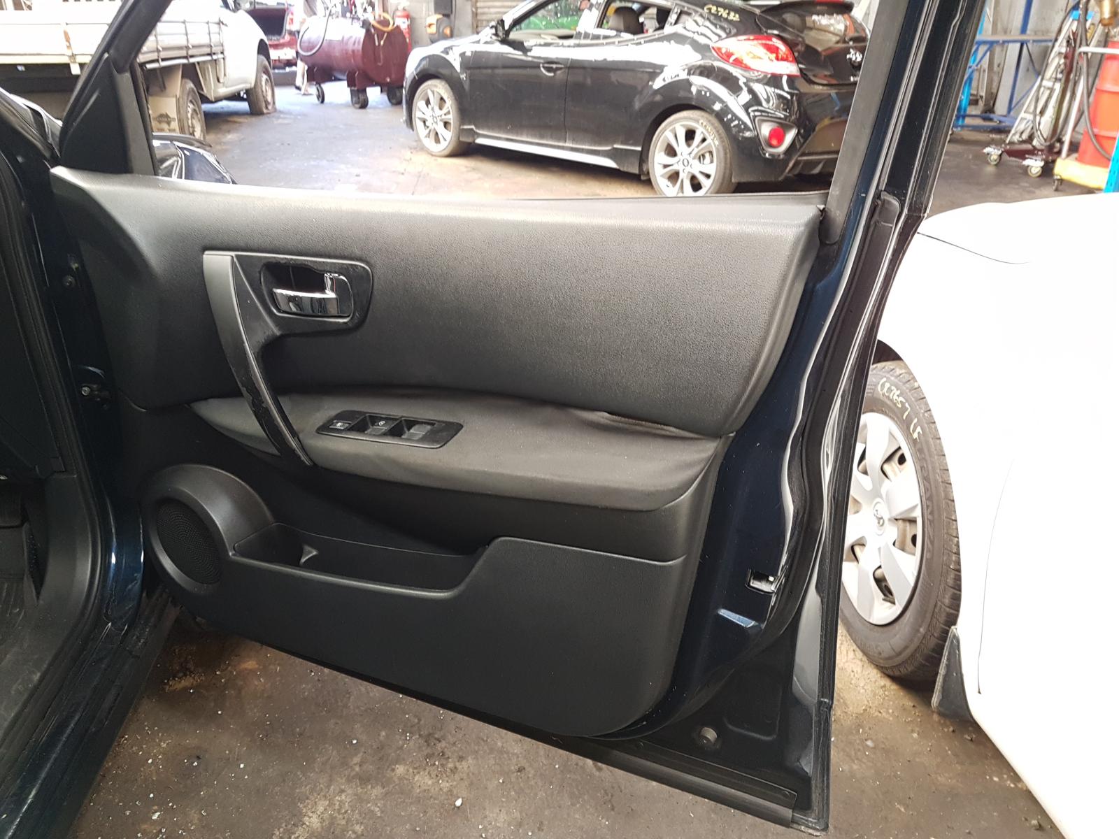 View Auto part Radio/Cd/Dvd/Sat/Tv Nissan Dualis 2007